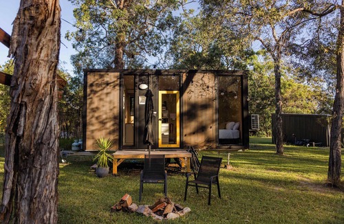 Round Hill House | Wilderness Whisper 1770 By Tiny Away