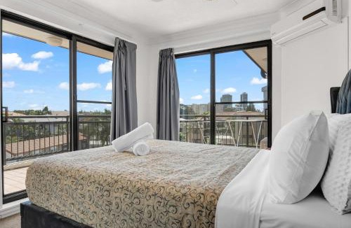 Biggera Waters Apartment | Windsurfer Resort