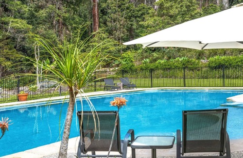 Macmasters Beach Cabin | Wirreanda Retreat - Acreage by HolidayCo.