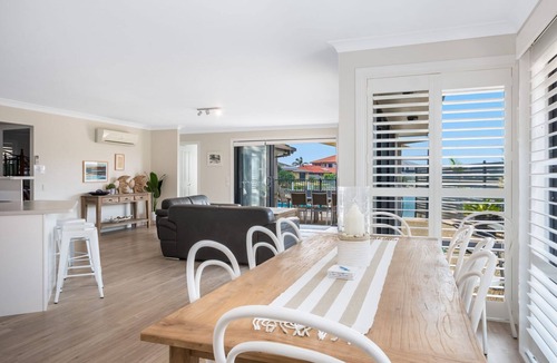 Yamba House | Witonga Waters - Pet Friendly Luxury Waterfront Escape with Pool & Pontoon - Holiday Yamba