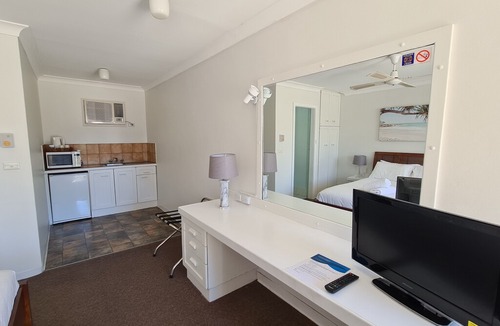 Woolgoolga House | Woolgoolga Beach Motel Unit 9