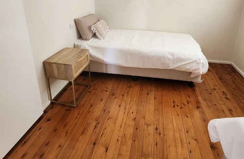 Woonona House | Woonona Beachside. 3 houses from Woonona Beach, opposite Park.