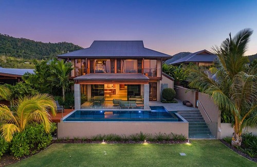 Flametree Villa | Yangaro