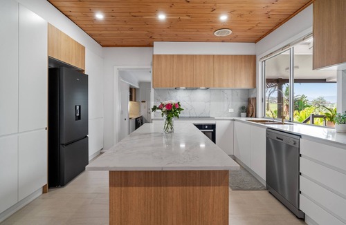 Marshall Mount House | YASAR FARMSTAY Marshall View Farmhouse