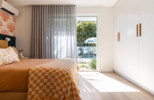 Bogangar House | Yo Caba Caba - Beach House with a Colourful Twist!