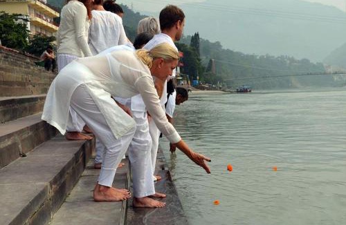 Rishikesh Hotel | Yog Niketan By Sanskriti