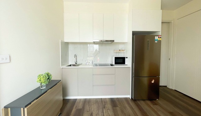 1BR Studio with Wi-Fi & Parking