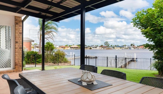 21 Melaleuca Drive - Waterfront - Pet Friendly - Stone Real Estate Yamba