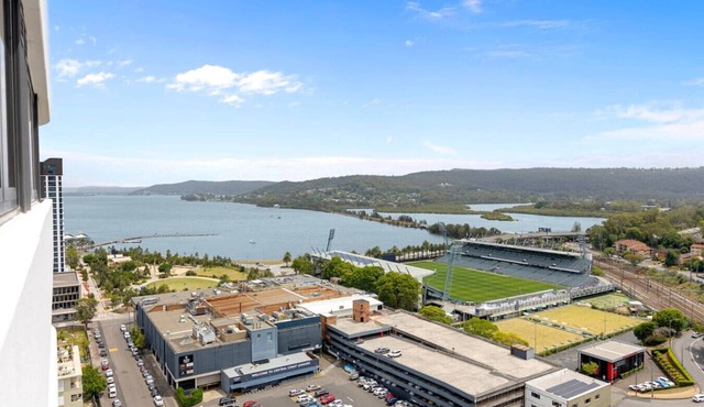 2BDR Luxury Apartment | Panoramic Views