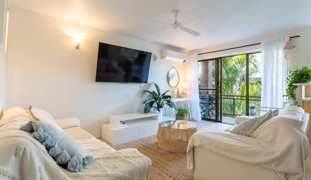 3 Stillbreeze - Coastal style two bedroom unit close to beach and river