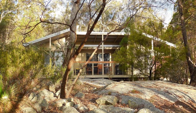 31 The Rocks