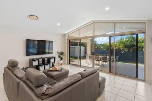 4 Bedroom Spacious Cozy Family Retreat Parkinson
