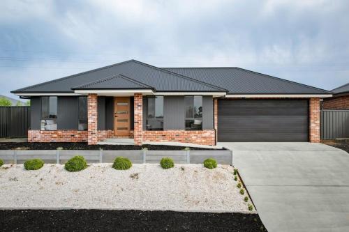 Albury Oasis