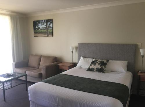 Alexander Cameron Suites