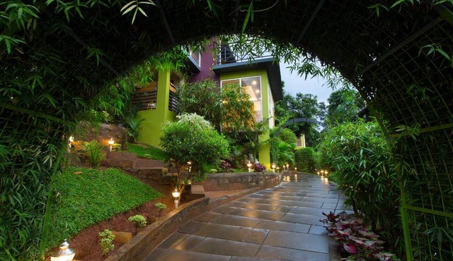 Amrezy Luxury Resort & Spa