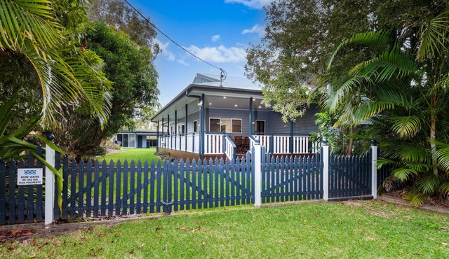 Anais Hat Head 5 Bedroom House 10 Guests