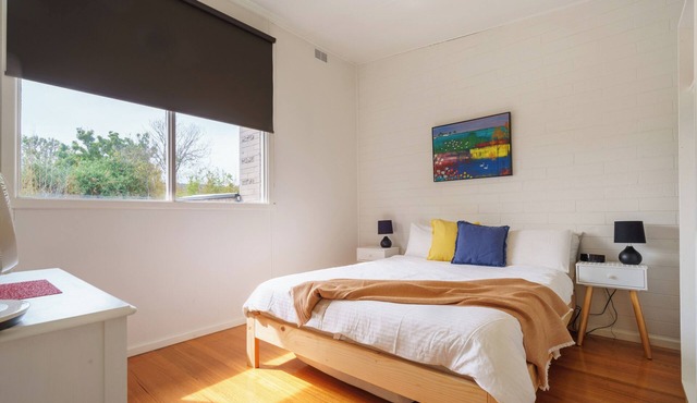 Argo Sands -Steps to the beach! Walk to the pier, playground, shops and cafes