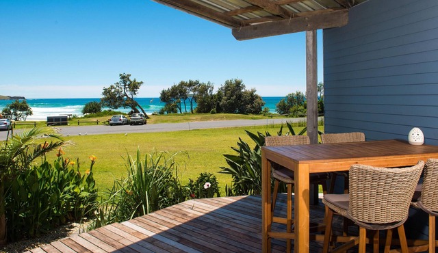 ArtHOUSE Beachfront Accommodation