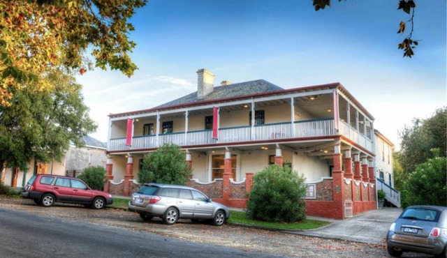 Athelstane Hotel