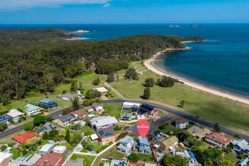 Beach Across the Lane Maloneys Hideaway