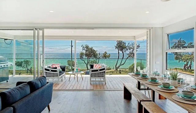 Beach Front Haven with 180 Degree Views