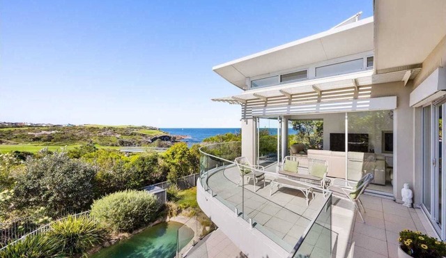 Beach House | Heated Pool | Golf Course | Pet-Friendly | Late Check-Out Sundays