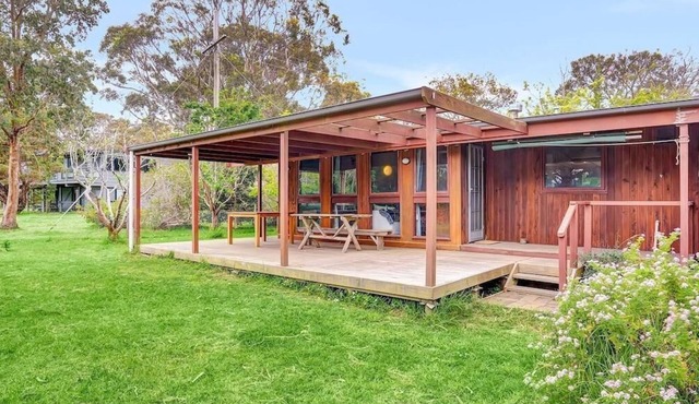 Beach Shack Hideaway Balnarring - Perfect beach hideaway set amongst nature