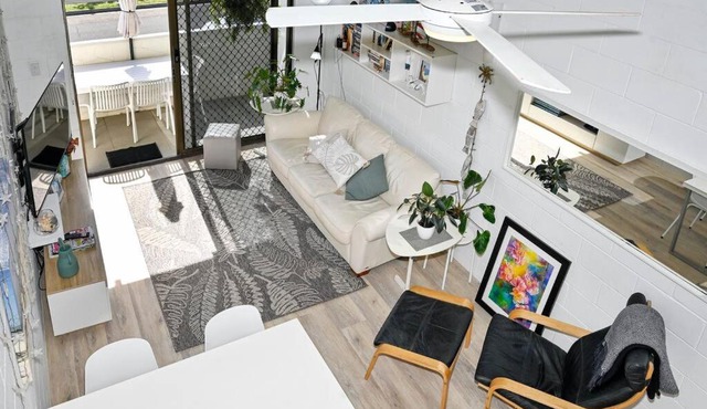 Beachfront 1BR, Loft - Surf, Cafe, Relax