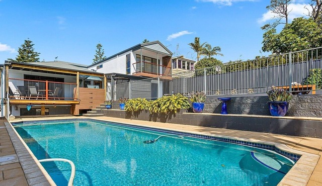 Beachside Retreat Pool & Sauna