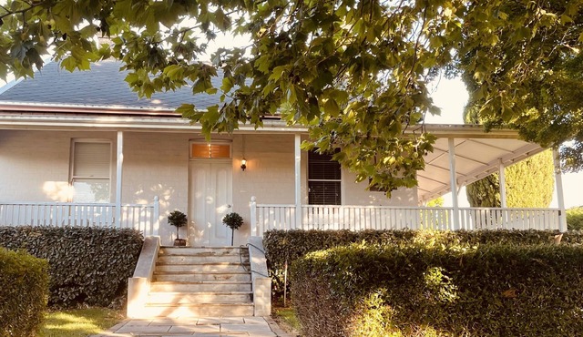 Beautiful, spacious 1870s house in centre of town.