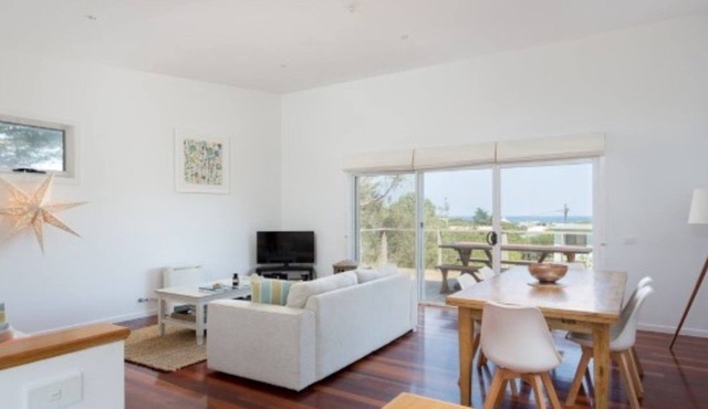 Beautiful spacious home close to the beach.