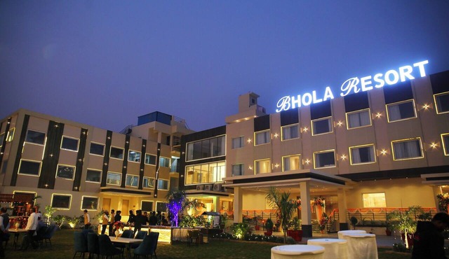 BHOLA RESORT