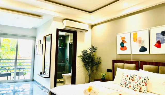 BluO Studio1 DLF CyberCity - Balcony, Gym TT, Lift