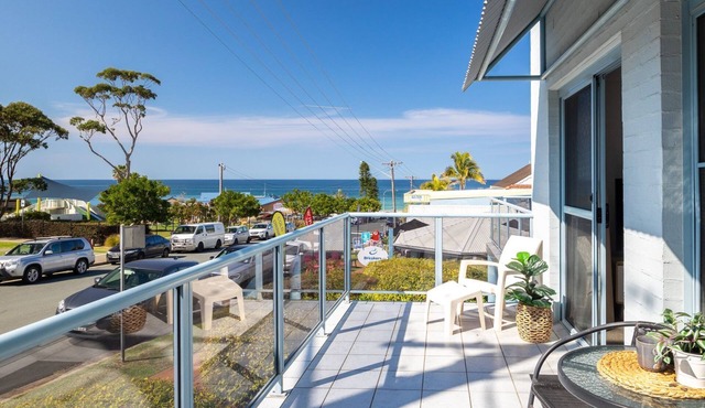 Breakers 6 - Located in the golden triangle of Beautiful Mollymook