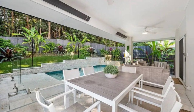 Burleigh Beach House