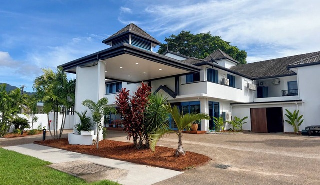 Cairns Southgate Hotel
