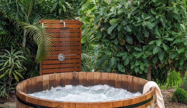 Captain's Haven - Oceanstays - Hot Tub & Pet Friendly