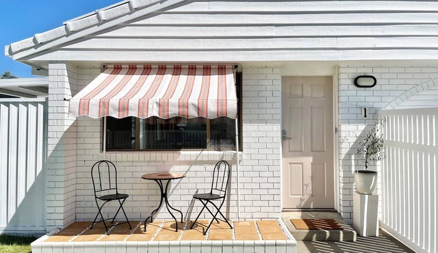 Casa Al Mare-your cosy beach house family and pet friendly central to everything