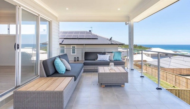 Casa Bel - Pool Table- 2 Minutes to Beach.