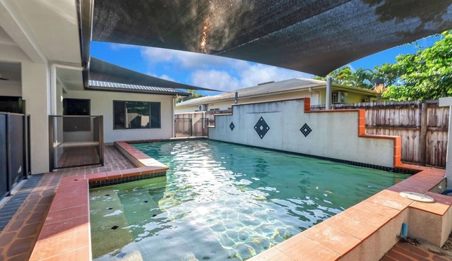 Casa Corella Poolside for Families