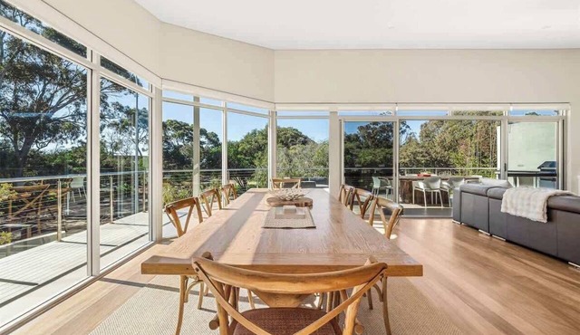 Casa Indigo Modern Bushland Retreat by the Sea
