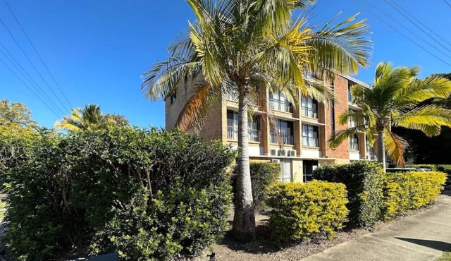 Central Ground Floor Apartment
