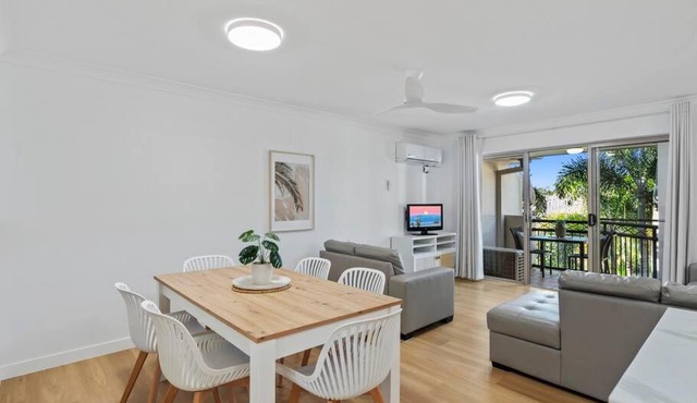 Chic 2BR Oasis Turtle Beach Resort Gold Coast