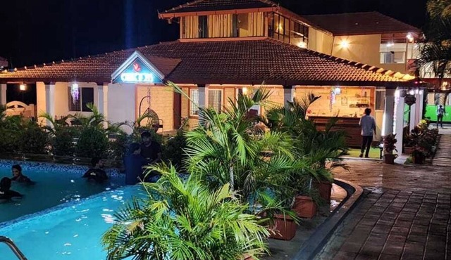 Chirooss Homestays And Resorts