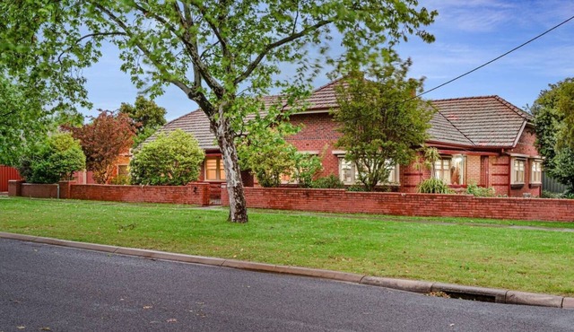 Classic Albury Elegance