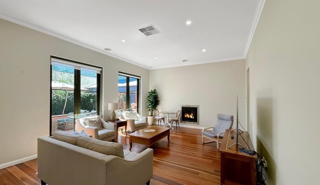 Classic Meets Modern in Central Wagga