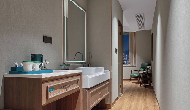 CloudView Hotel in Shenzhen