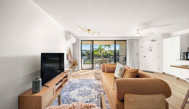 Coastal Drift - Beach Access, Pool, Spa, Gym