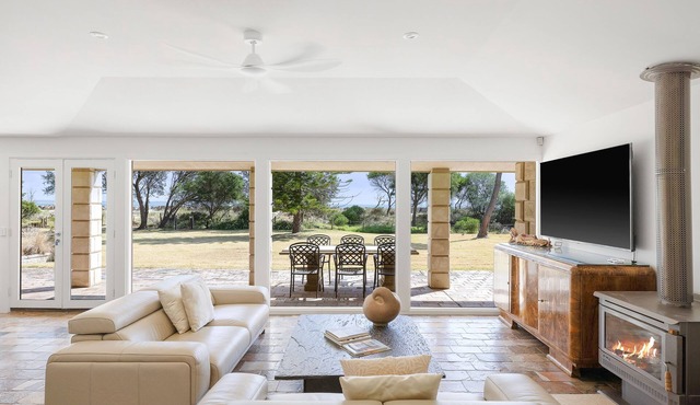 Cognac Beachfront Silverleaves Cowes Beachfront property
