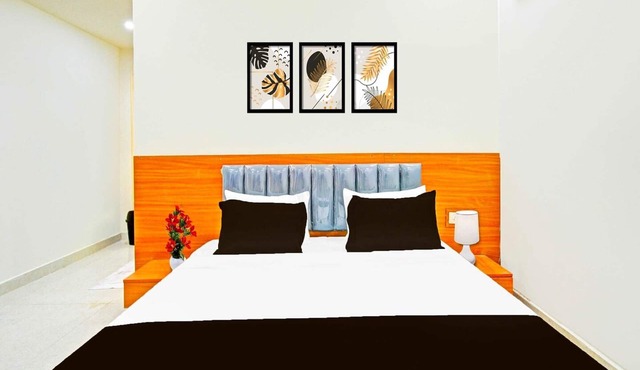 Collection O Santosh Nagar Hyderabad